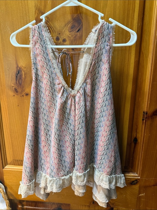 Free People Tops - Free People Pink & Cream Lace-Trim V-Back Camisole tank, tie back, Sz Medium